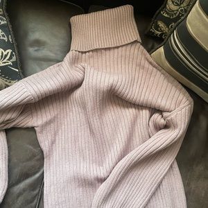 Turtle neck long sleeve dress